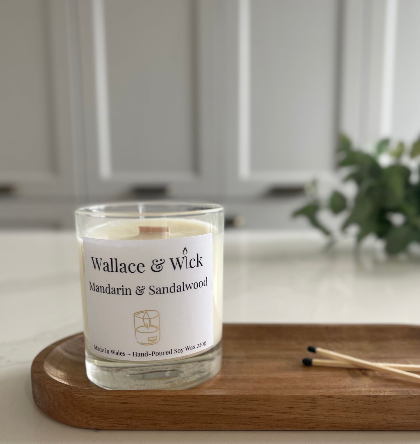 Mandarin & Sandalwood Scented Wood Wick Candle