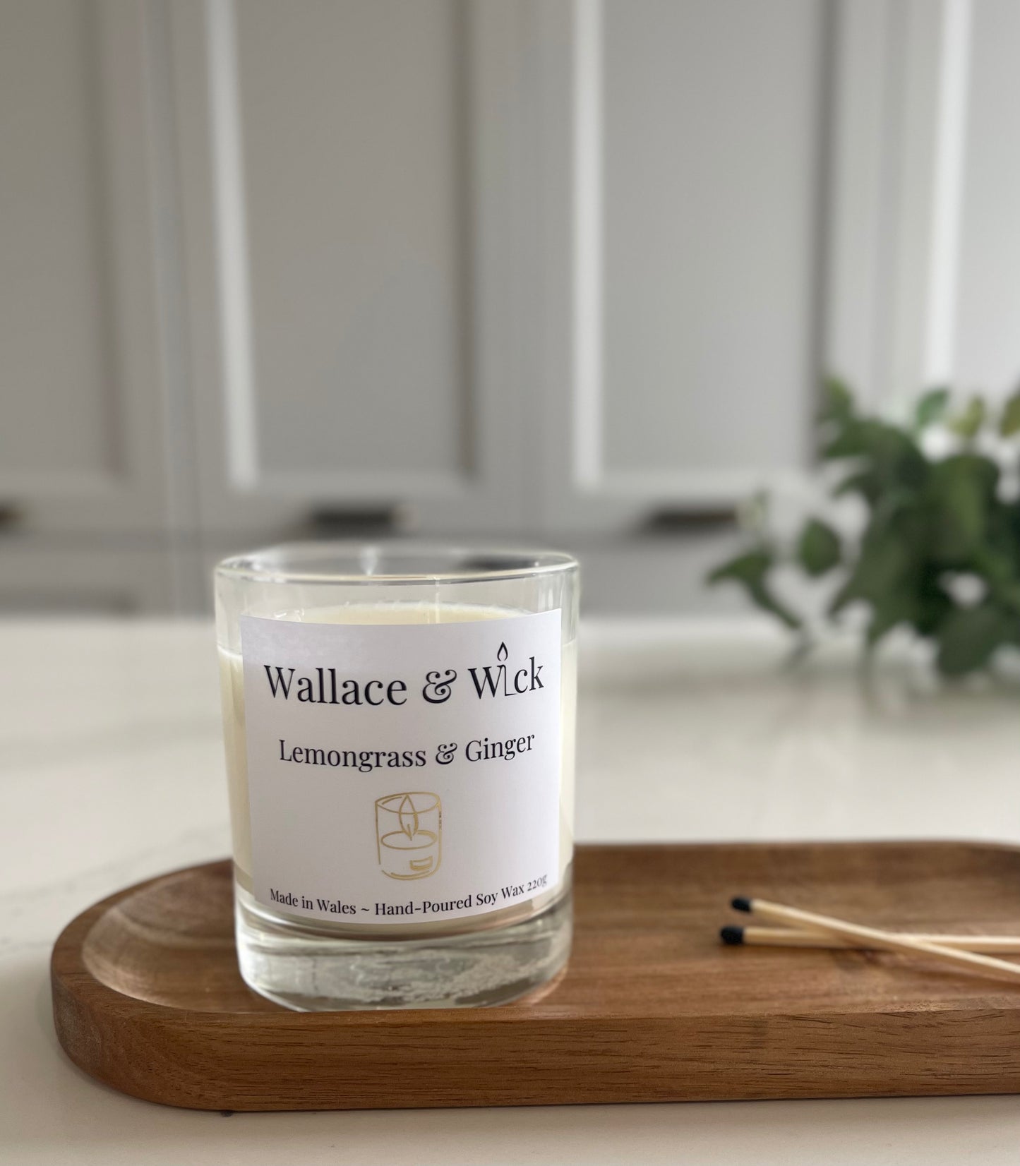 Lemongrass & Ginger Scented Wood Wick Candle