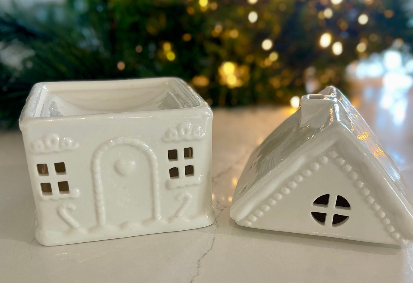 White Gingerbread House Wax/Oil Burner