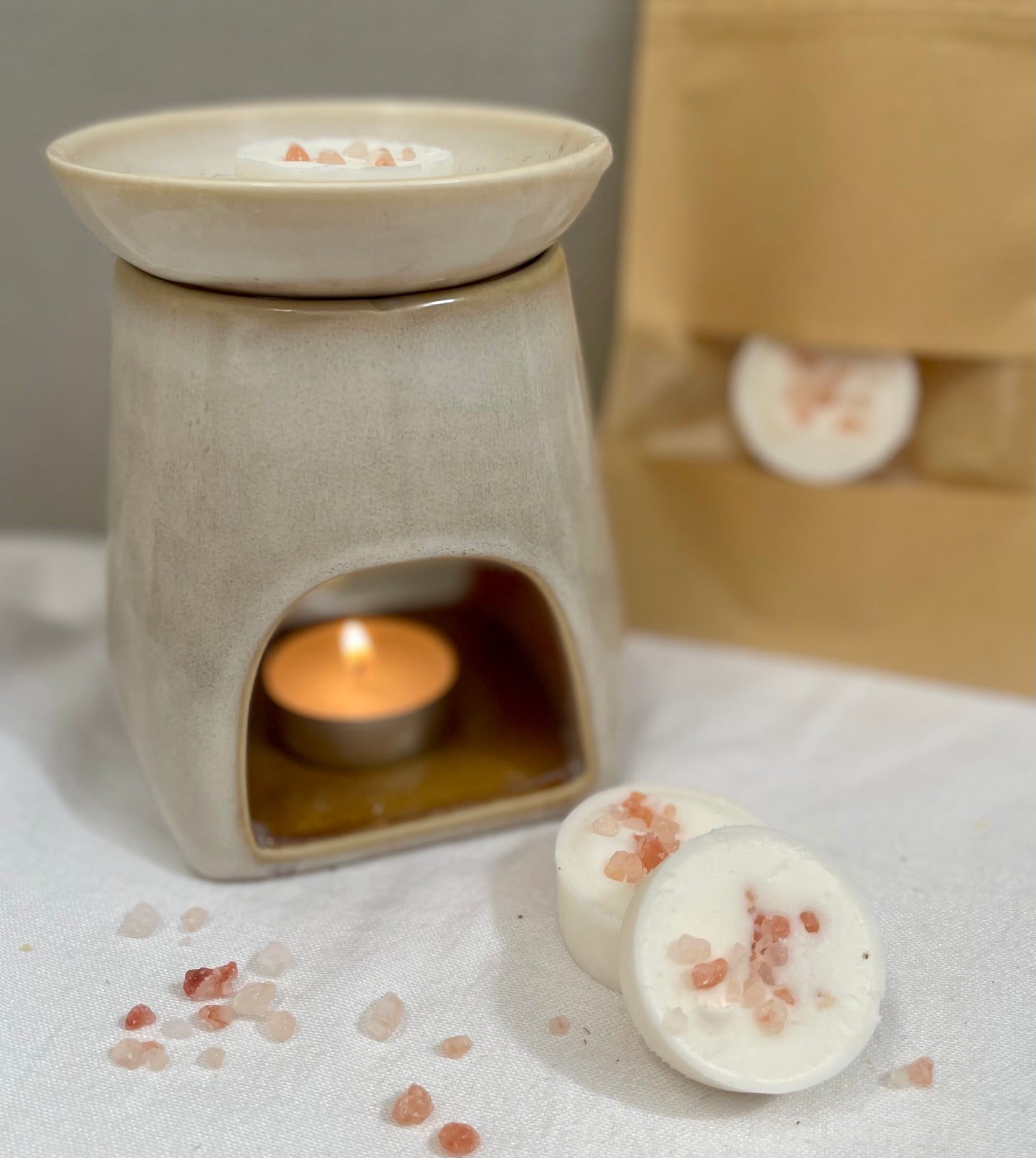 Rock Salt & Driftwood Scented Botanical Soy Wax Melt